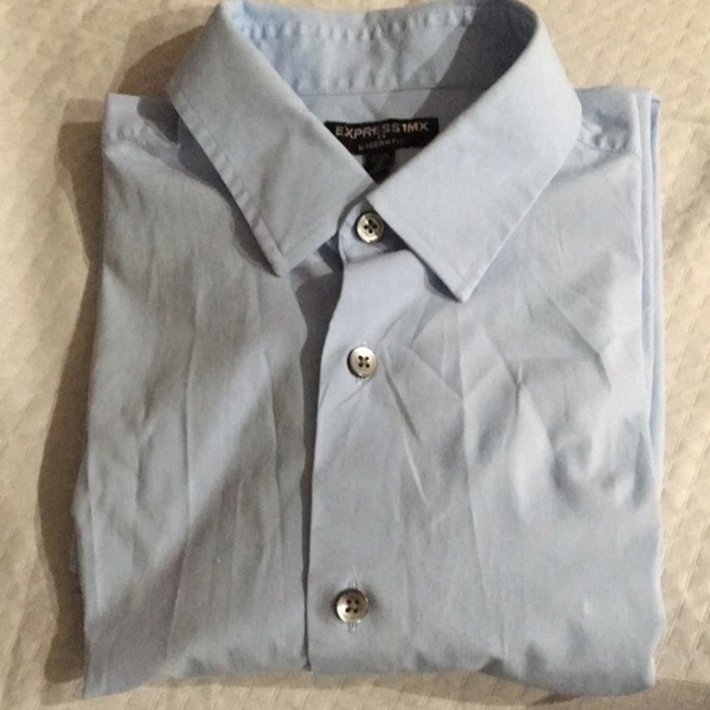 Express Modern Fit Dress Shirt Men Medium Light Blue Long Sleeve‎ Button Down